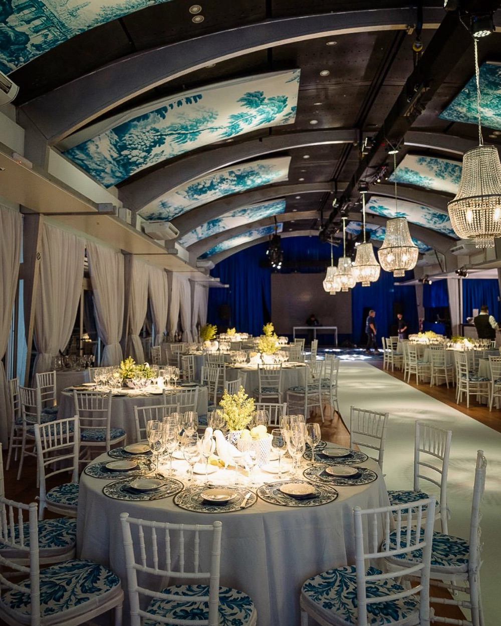 Salón Terrazas ambientado para un evento formal en planta alta